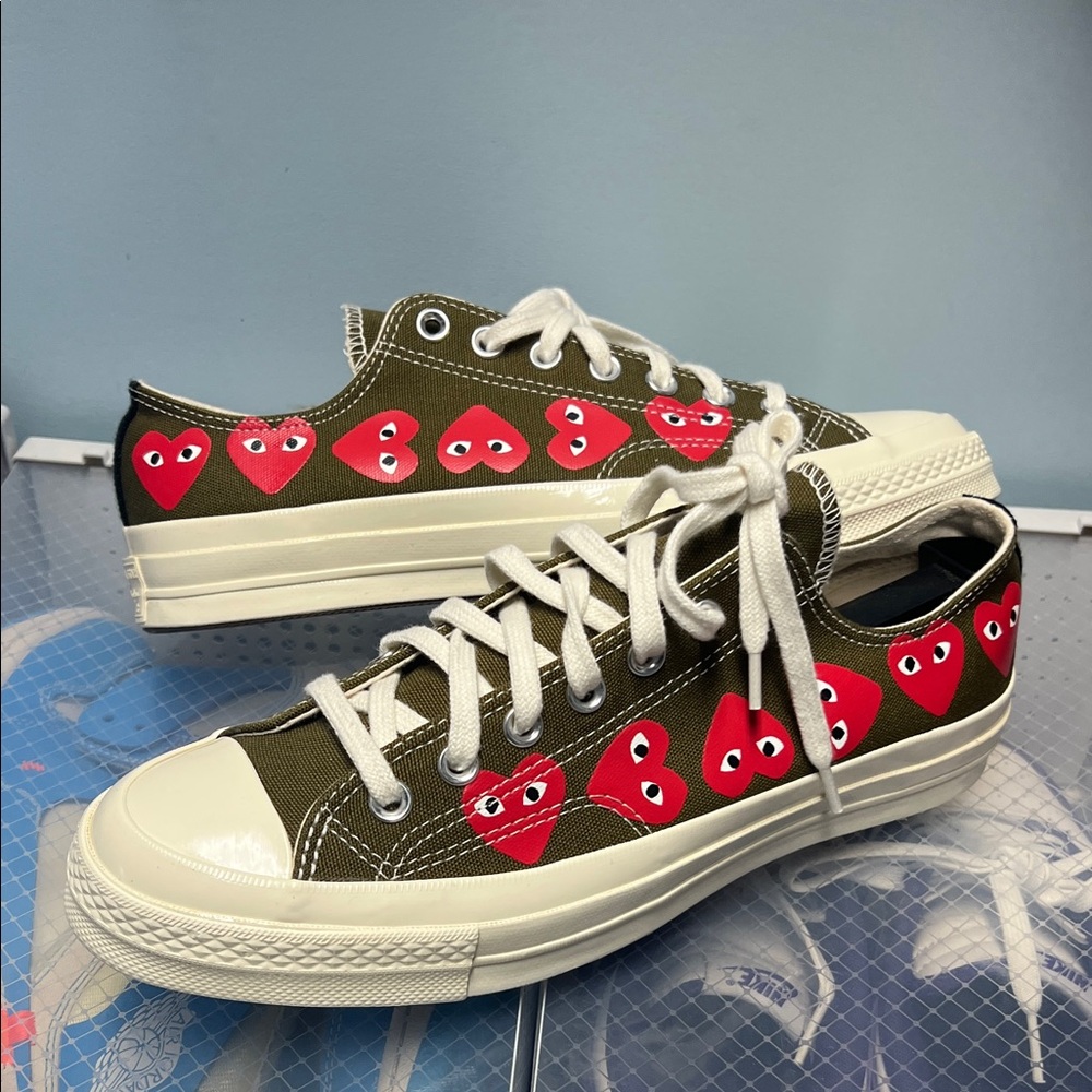 Olive Converse Comme des Garçons Play x Chuck 70 Low Top 'Multi Heart'